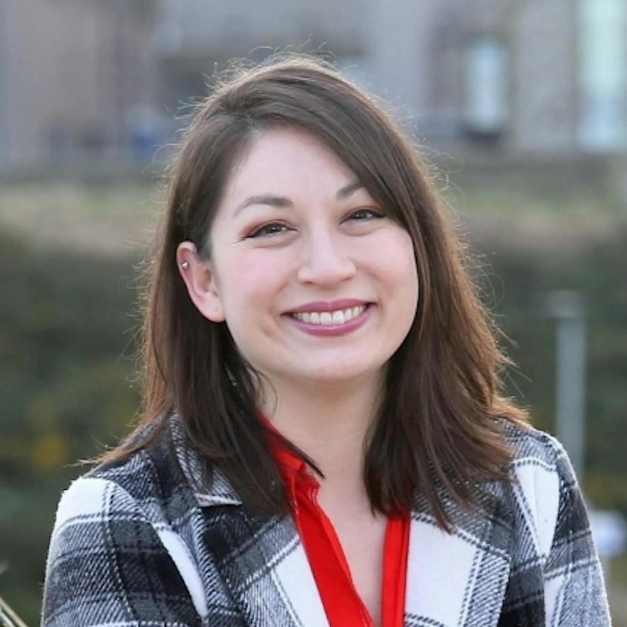 Akemi Dawn Bowman